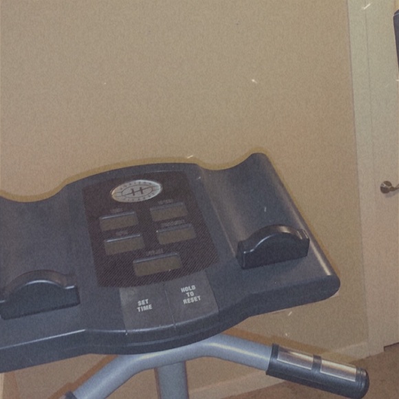 A horizon e70 elliptical - Picture 7 of 9